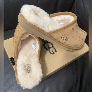 UGG Unisex Kids Slipper Planetary NIB